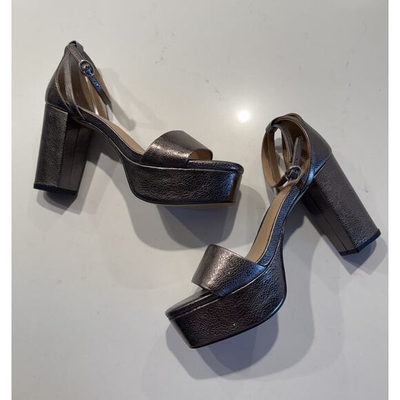 Banana Republic Shoes - Banana Republic Women's Size 8 Pewter Metallic Leather Platform Heels